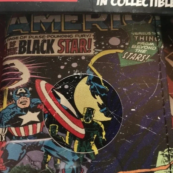 Marvel Printed Wallet & Keychain Set - Picture 11 of 12